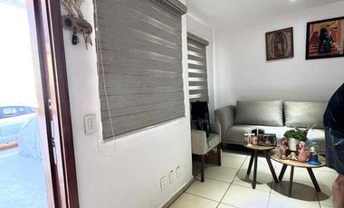 CASA SEMINUEVA Y AMPLIADA EN COTO, EN LOMA DORADA, TONALÁ.