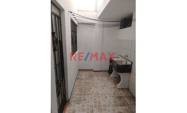 SE VENDE PROPIEDAD UBICADA EN ZONA COMERCIAL