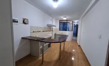 EN ALQUILER AMPLIO DEPARATAMENTO EN SMP, POR AV. EL SOL DE NARANJAL