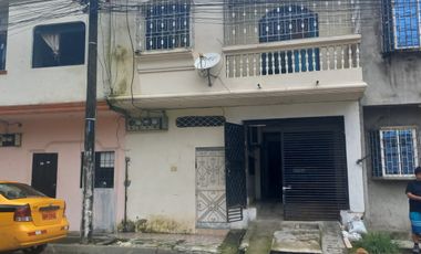 VENTA DE CASA EN CIUDADELA LAS ORQUIDEAS NORTE DE GUAYAQUIL