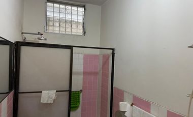 Venta de local comercial de dos plantas  centro Guayaquil