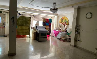 Venta de local comercial de dos plantas  centro Guayaquil