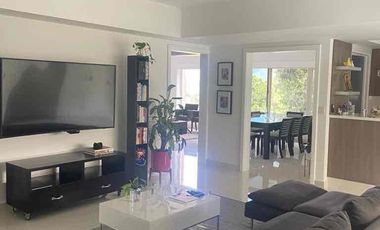 moderno Depto remodelado y amueblado!