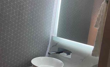 moderno Depto remodelado y amueblado!