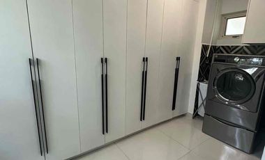 moderno Depto remodelado y amueblado!