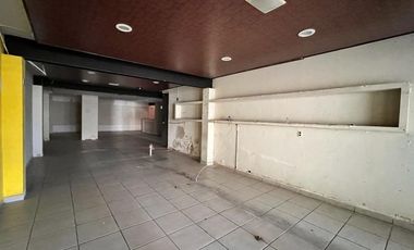 Local en Venta en Himno Nacional de 180 m2.