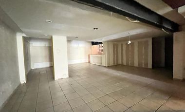Local en Venta en Himno Nacional de 180 m2.