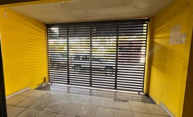 Local en Venta en Himno Nacional de 180 m2.