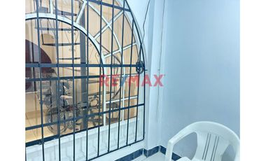 Se Alquila Casa Productiva De 5 Pisos-Urb.Monserrate Cerca A Isabel De Bobadilla Y Pocas Cuadras De Husares De Junin-480M2