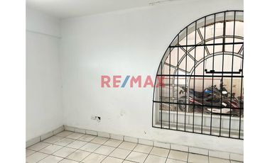 Se Alquila Casa Productiva De 5 Pisos-Urb.Monserrate Cerca A Isabel De Bobadilla Y Pocas Cuadras De Husares De Junin-480M2