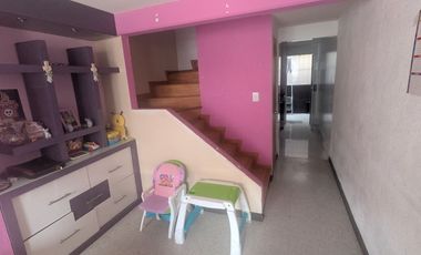 Sección Bosques  Los Héroes Tecámac. En óptimas condiciones 4 recámaras 2.5 baños