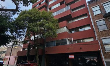 Colonia del Valle Departamento en Venta Remodelado en 3er Piso y Gran Ubicación
