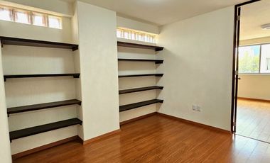 Colonia del Valle Departamento en Venta Remodelado en 3er Piso y Gran Ubicación