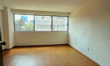 Colonia del Valle Departamento en Venta Remodelado en 3er Piso y Gran Ubicación