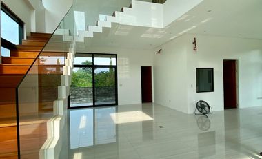 LUXURY BRAND-NEW CORNER HOME FOR SALE Portofino Heights – Daang Hari, Las Piñas