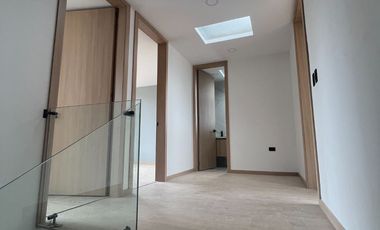 Modernas casas con crédito VIP de venta, Sector Ricaurte C1502