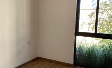DEPARTAMENTO EN RENTA EN LOMAS DE ANGELÓPOLIS, PARQUE TOSCANA, PRIMER PISO, 3 RECÁMARAS, 2 AUTOS