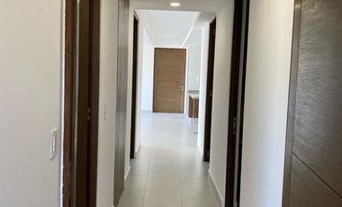 DEPARTAMENTO EN RENTA EN LOMAS DE ANGELÓPOLIS, PARQUE TOSCANA, PRIMER PISO, 3 RECÁMARAS, 2 AUTOS