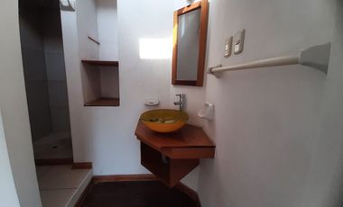 OPORTUNIDAD CASA EN ESQUINA CHACLACAYO