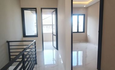 Rumah MEWAH CANTIK desain UNIK di Arcamanik Kota Bandung dijual