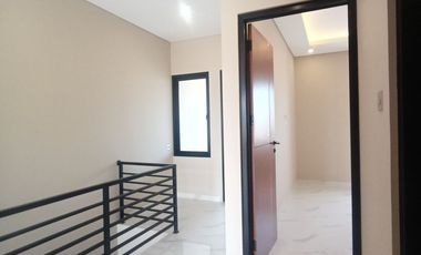 Rumah MEWAH CANTIK desain UNIK di Arcamanik Kota Bandung dijual