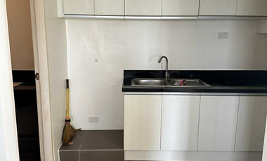 FOR SALE - 2BR WITH PARKING IN AMALFI OASIS CONDO, SRP CEBU CITY. MOVE-IN READY. BRAND NEW.