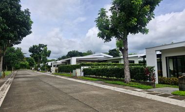 Two (2) Bedroom Bungalow House inside Clark Freeport Zone, Pampanga for Rent