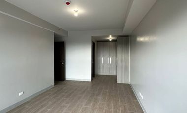 NEW IN THE MARKET! 336 sqm 5BR Penthouse in Park McKinley West near Venice Piazza