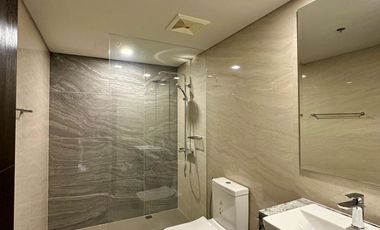 NEW IN THE MARKET! 336 sqm 5BR Penthouse in Park McKinley West near Venice Piazza