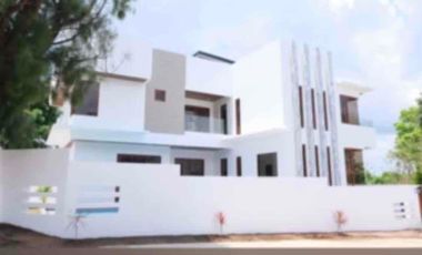 For Sale: 4 Bedroom Modern Zen House and Lot in Royale Tagaytay Estates, Cavite City