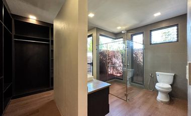 Amara 3BR Villa 500sqm 2-Car Pool Maids Drivers Liloan Cebu