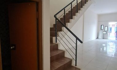 Disewakan Murah Ruko Golden Boulevard 3 Lantai di BSD City, Tangerang