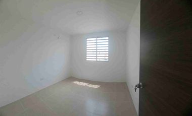 Alquiler de Casa en Urbanización  Paseo del Sol etapa 5 en  Chongón