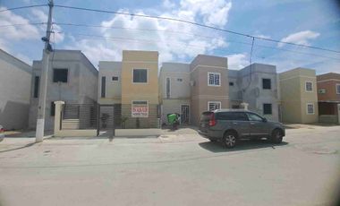 Alquiler de Casa en Urbanización  Paseo del Sol etapa 5 en  Chongón