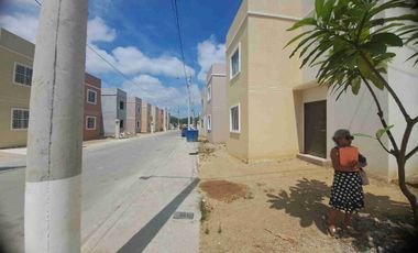 Alquiler de Casa en Urbanización  Paseo del Sol etapa 5 en  Chongón