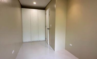 TOWNHOUSE MINIMALIST FOR SALE IN BETTER LIVING PARANAQUE
