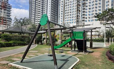 FOR SALE 1 BEDROOM PARTLY FURNISHED CONDO AT THE FLAIR TOWERS SOUTH  MANDALUYONG CITY