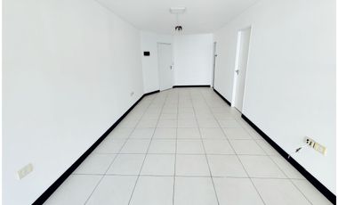 ALQUILA: Dpto 3 Dormitorios, 2 Baños (Uno Suite), Balcón / NUEVA CORDOBA