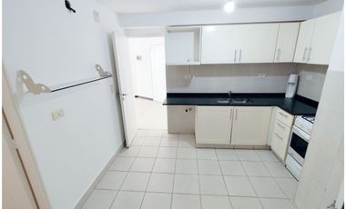 ALQUILA: Dpto 3 Dormitorios, 2 Baños (Uno Suite), Balcón / NUEVA CORDOBA