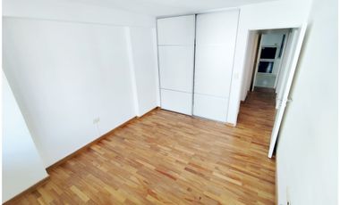 ALQUILA: Dpto 3 Dormitorios, 2 Baños (Uno Suite), Balcón / NUEVA CORDOBA