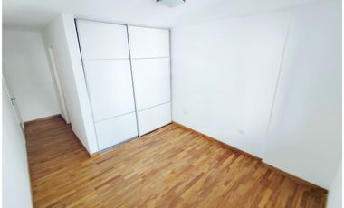 ALQUILA: Dpto 3 Dormitorios, 2 Baños (Uno Suite), Balcón / NUEVA CORDOBA