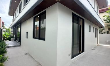 FURNISHED MODERN DESIGN HOUSE FOR SALE IN PARANAQUE