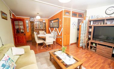 SE VENDE HERMOSA CASA EN PSJE CHAUCA.