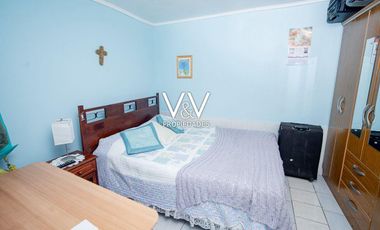 SE VENDE HERMOSA CASA EN PSJE CHAUCA.