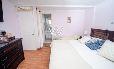 SE VENDE HERMOSA CASA EN PSJE CHAUCA.