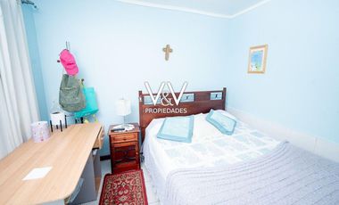 SE VENDE HERMOSA CASA EN PSJE CHAUCA.