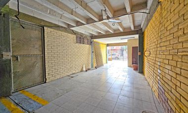 Alquiler de Bodega de 292 m² con Cerramiento - Centro de Guayaquil, Calle Carchi, entre Colón y Sucre.