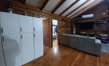 Encantadora Parcela con Casa Principal y 2 Cabañas, ubicadas en Sector