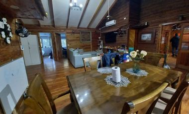Encantadora Parcela con Casa Principal y 2 Cabañas, ubicadas en Sector