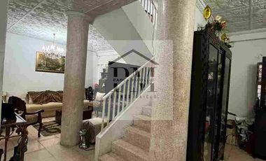 Casa en Venta, Barrio del Centenario, Sector Sur de Guayaquil, Ecuador, cerca a Clínica Alcivar.